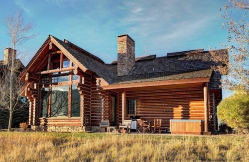 Victor Cabin | Moose Cabin | Bronze Buffalo Ranch