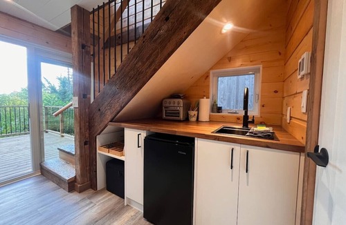 Dwight Cabin | Moose Cabin; cozy cottage on Oxtongue River