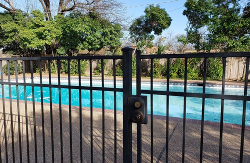 Richland Hills House | Moose Caboose: Pool + Park = Staycation or MiniMoon!