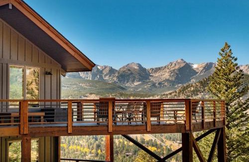 Windcliff Estates House | Moose Den Luxury Vacation Home at Windcliff home
