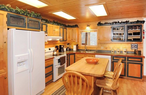 Island Park House | Moose Inn - 22 Miles to YNP ~ Wifi ~ BBQ ~ Firepit
