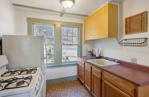 Holderness Cabin | Moose Manor- Squam Waterfront