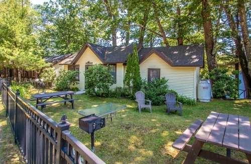 Holderness Cabin | Moose Manor- Squam Waterfront