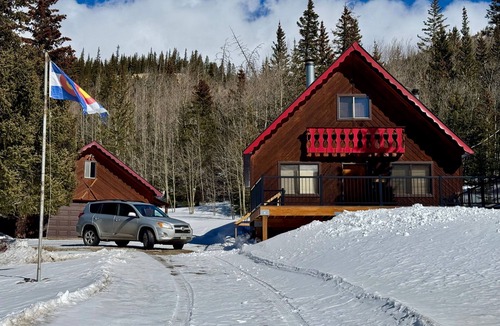 Alma Cabin | Moose Mountain Cabin