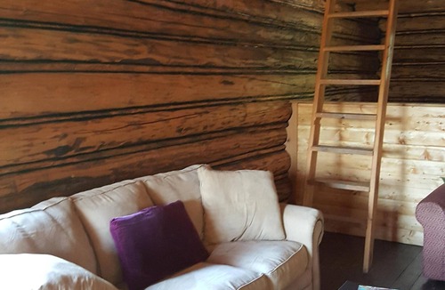 Condon Cabin | "Moose Paddle" Rustic Cabin Hidden In The Pines.