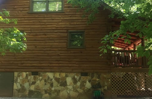 Rising Fawn Cabin | Moose Tracks Lodge on Johnson Lake- Gated Community-Cabin has Hottub