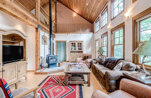 Victor House | Moose Trail Adventure Home