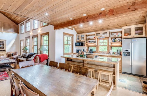 Victor House | Moose Trail Adventure Home