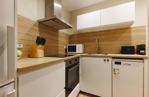 Old Town Apartment | Mora 4-1 - Holiday Apartment Rental in Girona | Bravissimo