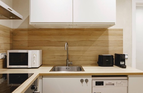 Old Town Apartment | Mora 4-1 - Holiday Apartment Rental in Girona | Bravissimo