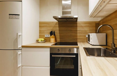 Old Town Apartment | Mora 4-1 - Holiday Apartment Rental in Girona | Bravissimo
