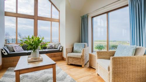 Llanfaethlu House | Moranedd