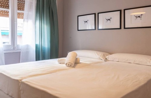 El Carmel Apartment | MORATIN 2h - Two Bedroom Apartment, Sleeps 3