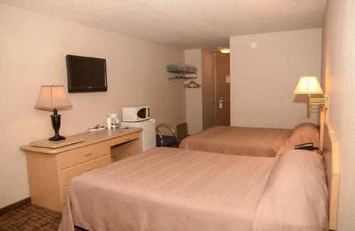 Morden Hotel | Morden Motor Inn
