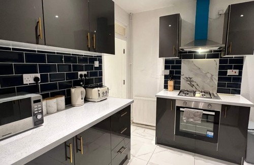 Walsall House | Morden Peace Luxury - Service Accommodation