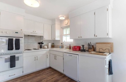 Oak Harbor House | Morden Rustic 6B3B w/Water & Mountain View + BBQ