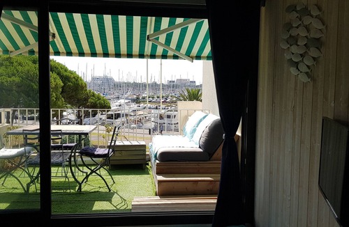 Le Grau-Du-Roi Apartment | More for rent