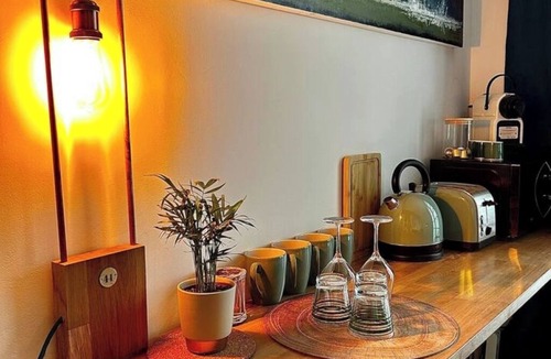 Saint-Martin-de-Londres Apartment | More.
