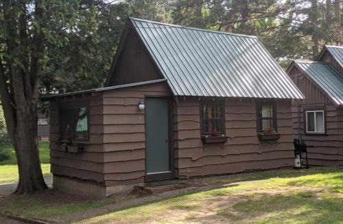 Ray Brook Cabin | Moreno's Adirondack Cabins