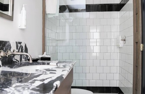 Oak Bluffs Hotel | Morgan Hotel