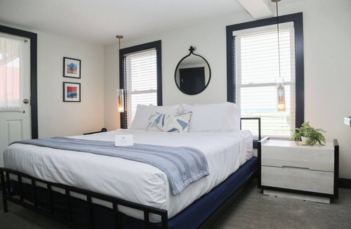 Oak Bluffs Hotel | Morgan Hotel