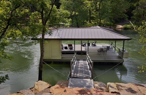 Heber Springs Cabin | Morgan's at the Little Red - Double King Cabin 7