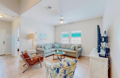 Safe Harbor House | Morgan Shores