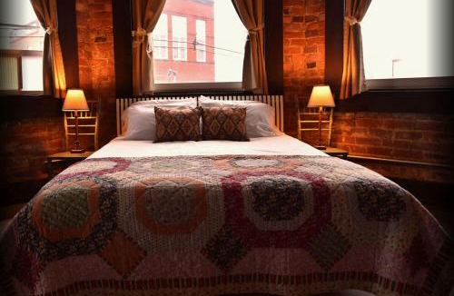 Meyersdale Hotel | Morguen Toole