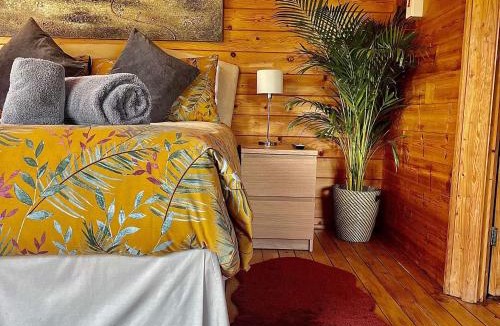 Lyme Regis Ski Chalet | Morlais Log Cabin