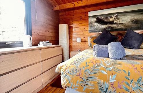 Lyme Regis Ski Chalet | Morlais Log Cabin