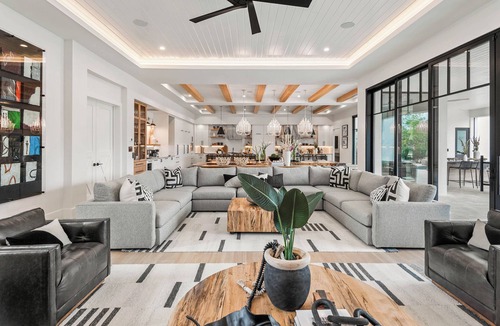 Four Corners Villa | Morlando Space Mansion-TT469