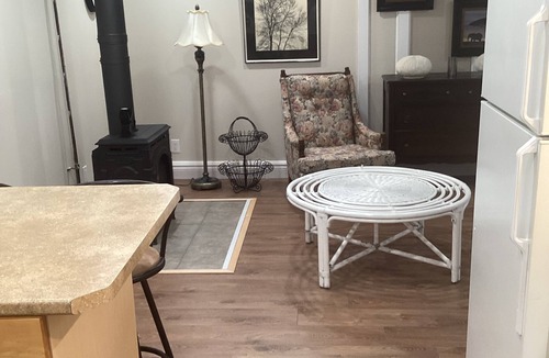 Elliot Lake House | Morning Glory /Complete house 5 Bedrooms 2 full Baths/Truly a Hidden Gem.