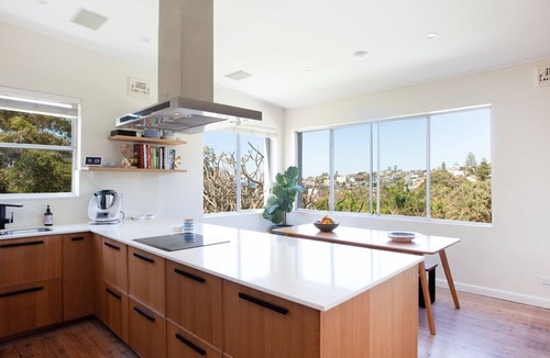 Bronte House | Morning Ray, Bronte IH