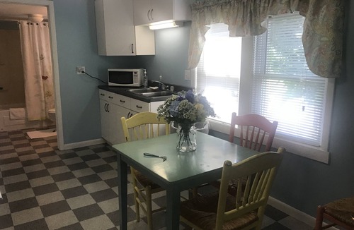 Clayton Cottage | Morning Star Cottage