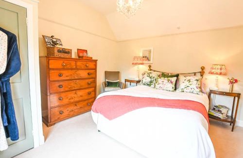 Boraston House | Morningside Cottage