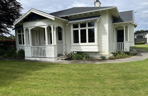 Havelock North House | Mornington on St Georges