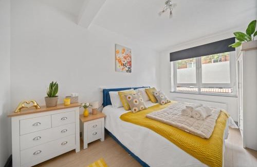 Rotherhithe Apartment | Moro Luxe Homes