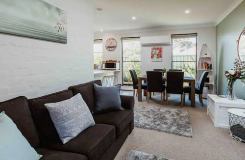 Morpeth Villa | Morpeth Villa - Perfect Wedding Guest accomodation