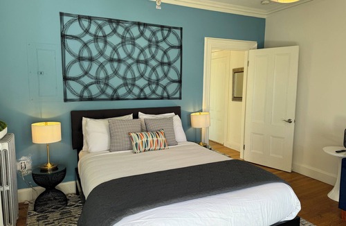 Parkside Hotel | Morrill Mansion | 3 | Self Check In | Parking