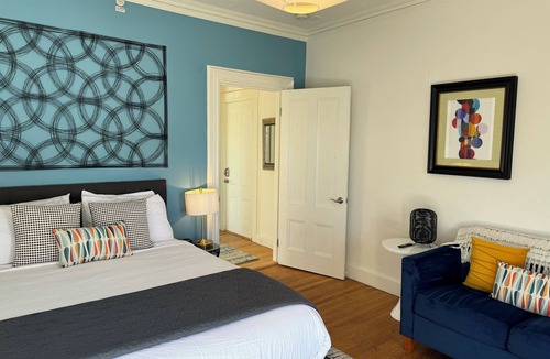 Parkside Hotel | Morrill Mansion | 3 | Self Check In | Parking