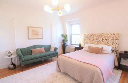 Parkside Hotel | Morrill Mansion Inn | 4 | Self Check In | Parking