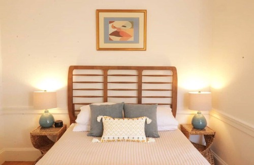 Parkside Hotel | Morrill Mansion Inn | 7 | Self Check In | Parking