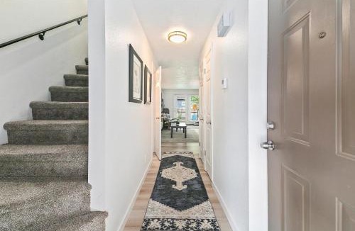 Depot Bench House | Morris Hill Morrison