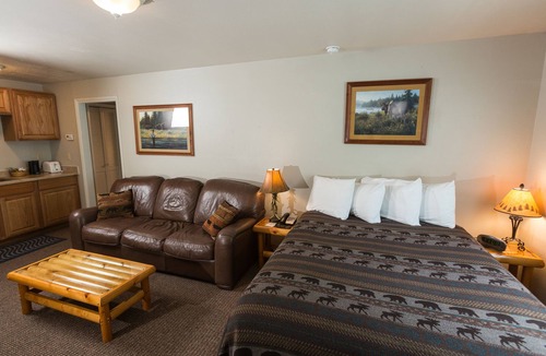 Merlin Cabin | Morrison's Rogue River Lodge