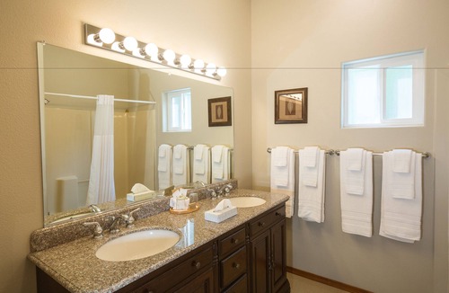 Merlin Cabin | Morrison's Rogue River Lodge