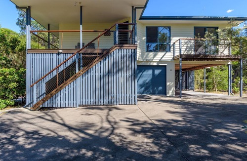 Rainbow Beach House | Mortimer - Rainbow Shores