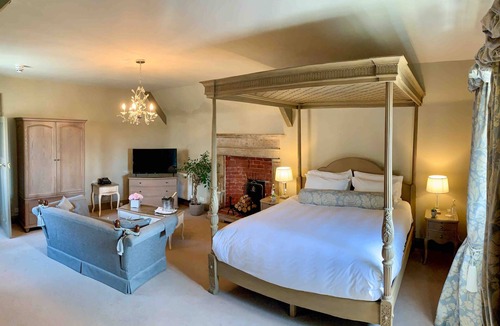Corfe Castle Village Hotel | Mortons Manor