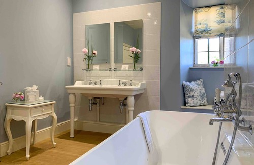 Corfe Castle Village Hotel | Mortons Manor