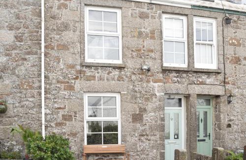 The Lizard House | Morvoren