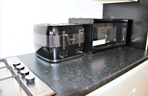 Droylsden House | Mosh Homes